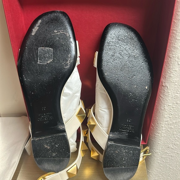 Valentino Garavani White and Gold Studded Sandals - Picture 7 of 12